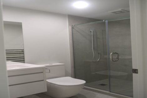 Photo of property in 5/388 Glenfield Road, Glenfield, Auckland, 0629