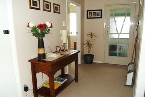 Photo of property in 27 Montague Street, Alicetown, Lower Hutt, 5010