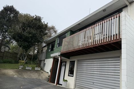 Photo of property in 2/15 Louise Place, Browns Bay, Auckland, 0630