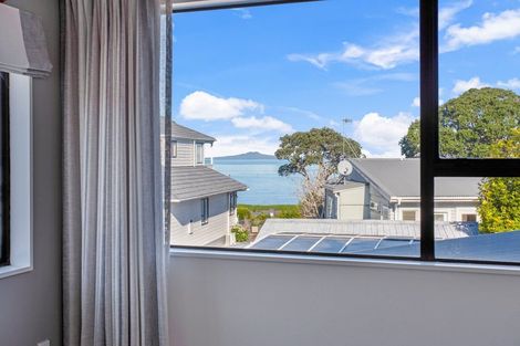 Photo of property in 42a Matakatia Parade, Matakatia, Whangaparaoa, 0930