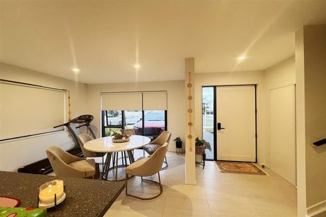 Photo of property in 43 Katikati Drive, Manurewa, Auckland, 2102