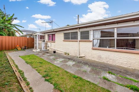 Photo of property in 2/8 Allenby Road, Papatoetoe, Auckland, 2025