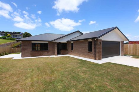 Photo of property in 57 Pohutukawa Place, Bell Block, New Plymouth, 4312