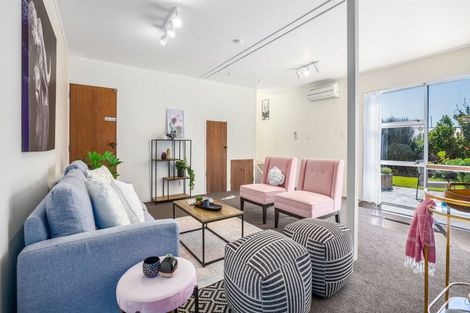 Photo of property in 37 Eskdale Road, Papakowhai, Porirua, 5024