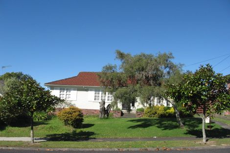 Photo of property in 25 Portadown Avenue, Pakuranga Heights, Auckland, 2010