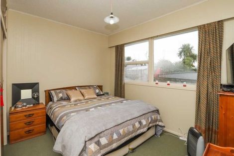 Photo of property in 2 Russleigh Drive, Dinsdale, Hamilton, 3204