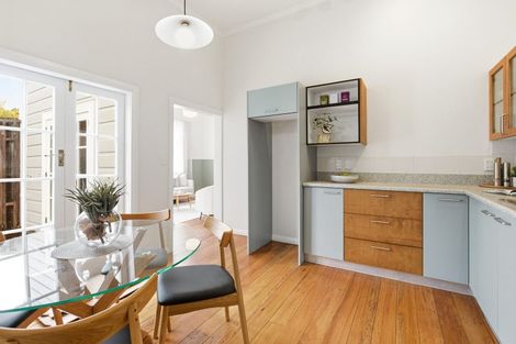 Photo of property in 68 The Parade, Island Bay, Wellington, 6023