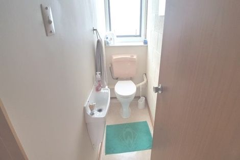 Photo of property in 2/227 Tamaki Drive, Kohimarama, Auckland, 1071