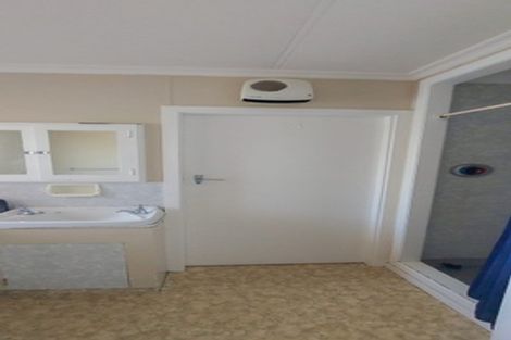 Photo of property in 1/196 Regan Street, Stratford, 4332