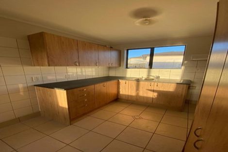 Photo of property in 2/16 Silver Creek Road, Weymouth, Auckland, 2103