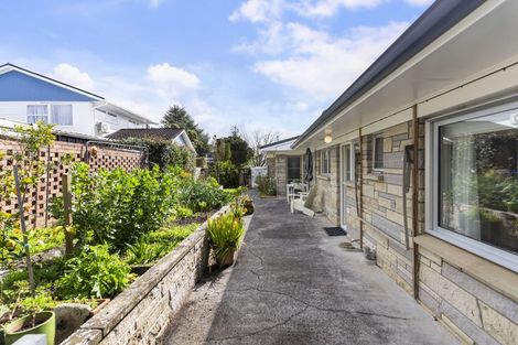 Photo of property in 21 Marywil Crescent, Hillcrest, Auckland, 0627