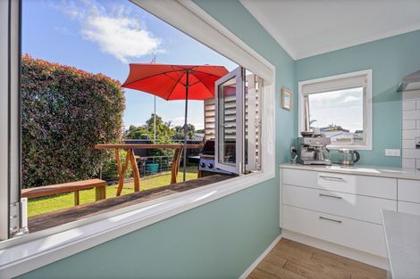 Photo of property in 56 Hahei Beach Road, Hahei, Whitianga, 3591