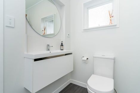 Photo of property in 2 Islington Street, North East Valley, Dunedin, 9010