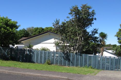 Photo of property in 7 Peterhouse Place, West Harbour, Auckland, 0618