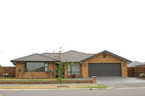 Photo of property in 58 Rothesay Road, Parklands, Christchurch, 8083