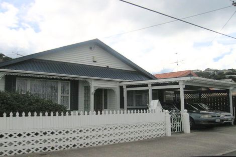 Photo of property in 65 Tauhinu Road, Miramar, Wellington, 6022