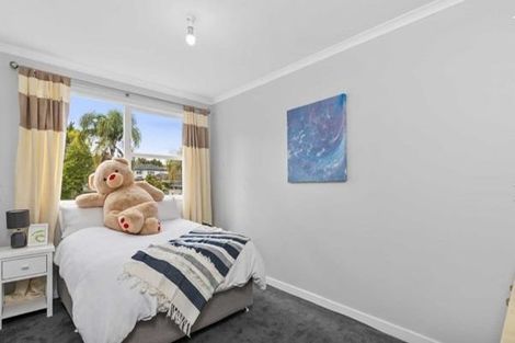 Photo of property in 38 Normanton Street, Glenfield, Auckland, 0629