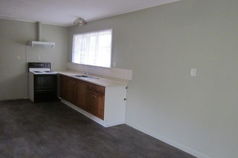 Photo of property in 2 Avro Road, Blue Mountains, Upper Hutt, 5371