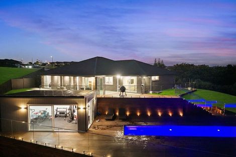 Photo of property in 17 Calder Crescent, Pokeno, 2402