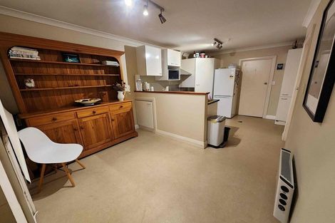 Photo of property in 45 Queen Street, Mount Victoria, Wellington, 6011