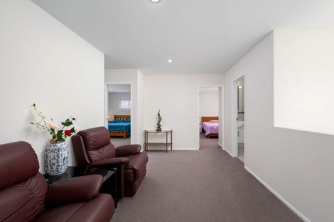 Photo of property in 93 Waitaki Street, Henderson, Auckland, 0612