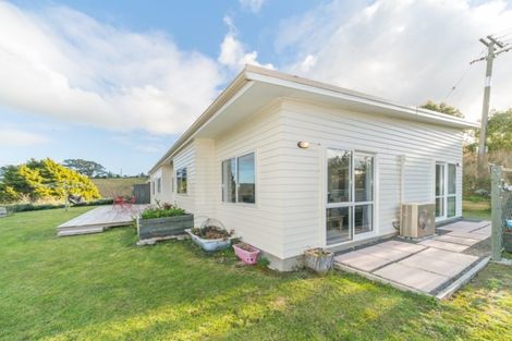 Photo of property in 17 King Street, Halcombe, Feilding, 4779