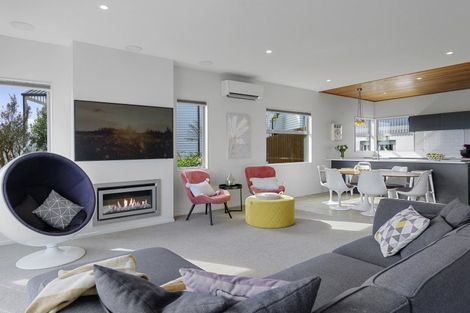 Photo of property in 12 Marama Crescent, Mount Pleasant, Christchurch, 8081