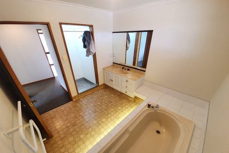 Photo of property in 16a Ngaio Street, West End, Palmerston North, 4412