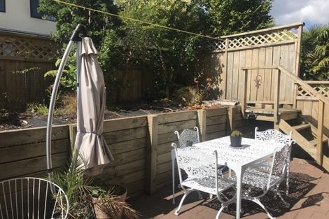 Photo of property in 18/2 Arawa Street, New Lynn, Auckland, 0600