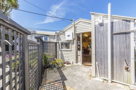 Photo of property in 70a Constable Street, Newtown, Wellington, 6021