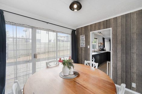 Photo of property in 37 Fraser Drive, Feilding, 4702