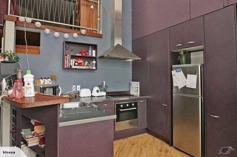 Photo of property in Stadium Garden Flats, 107/107 Thorndon Quay, Pipitea, Wellington, 6011