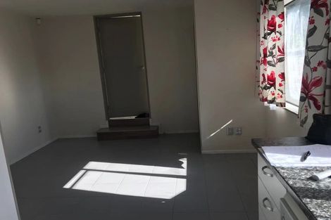 Photo of property in 103a Glengarry Road, Glen Eden, Auckland, 0602