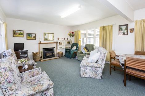 Photo of property in 11 York Avenue, Heretaunga, Upper Hutt, 5018