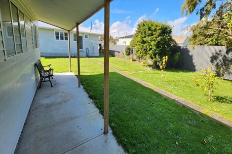 Photo of property in 37 Reid Avenue, Hawera, 4610
