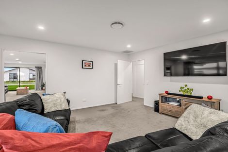 Photo of property in 4 Hapua Lane, Pegasus, 7612