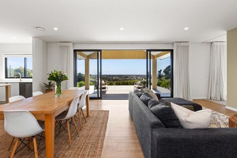 Photo of property in 3 Te Roera Drive, Taradale, Napier, 4112