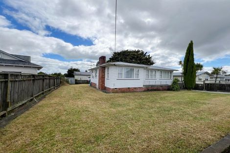 Photo of property in 41 St Leonards Road, Kelston, Auckland, 0602