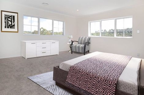 Photo of property in 31 Takurua Terrace, Orewa, 0931