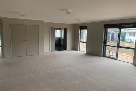 Photo of property in 2/3 Vine Street, Mangere East, Auckland, 2024