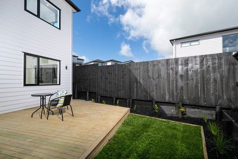 Photo of property in 3 Riroriro Road, Hobsonville, Auckland, 0616