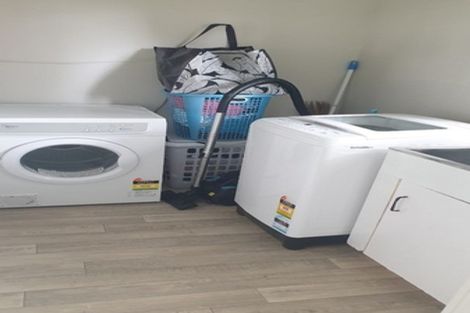 Photo of property in 19 Luanda Drive, Ranui, Auckland, 0612