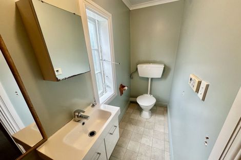 Photo of property in 14 Drivers Road, Maori Hill, Dunedin, 9010