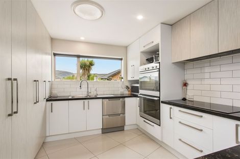 Photo of property in 17 Sweet Waters Place, Woolston, Christchurch, 8023