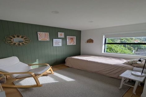 Photo of property in 276 Queens Drive, Lyall Bay, Wellington, 6022