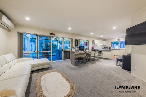 Photo of property in 4 Pateke Drive, Takanini, 2112