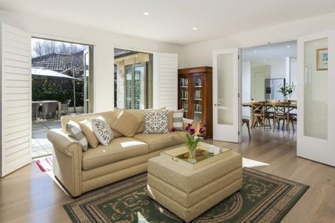 Photo of property in 30 Makora Street, Fendalton, Christchurch, 8041