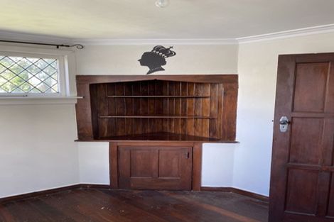 Photo of property in 19 Duders Avenue, Devonport, Auckland, 0624