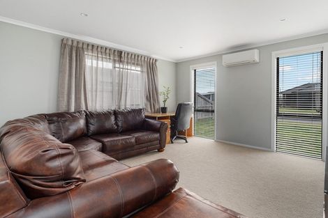 Photo of property in 22 Piata Street, Papamoa Beach, Papamoa, 3118