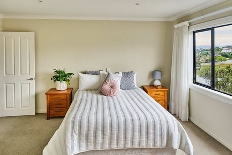 Photo of property in 14 Port Lane, Whitby, Porirua, 5024